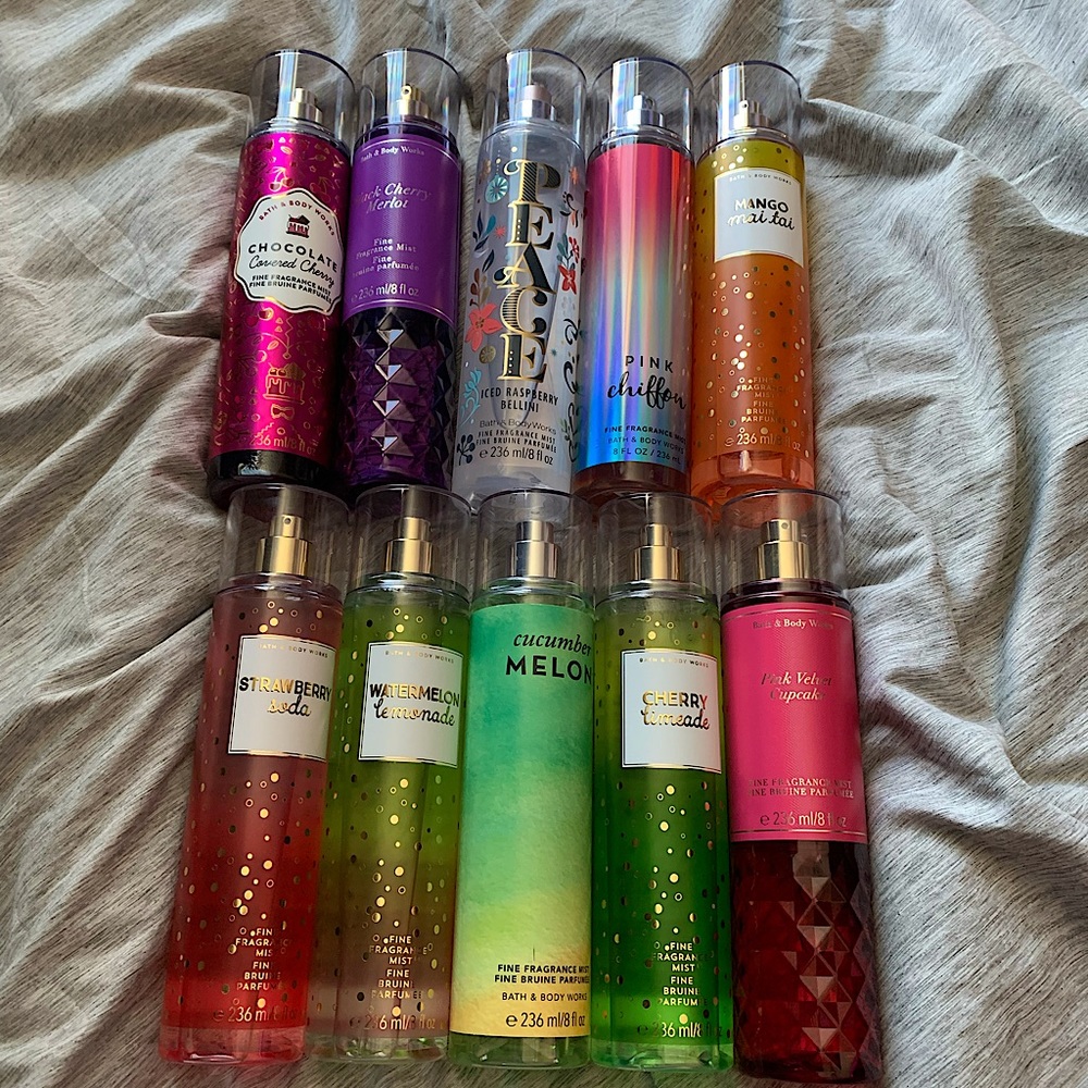 Bath And Body Works LOT + free gifts!!!